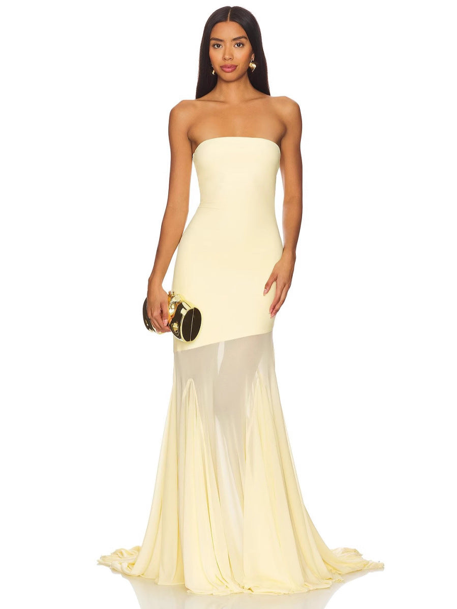 Einfarbiges langes Kleid mit weitem Rock