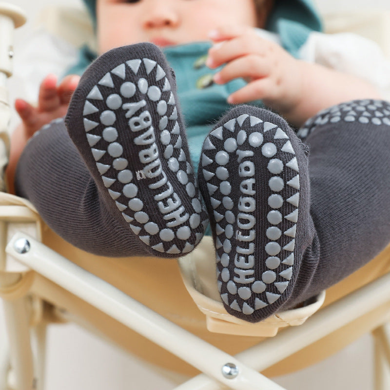 Rutschfeste Baby-Kniestrümpfe mit Kniepolstern
