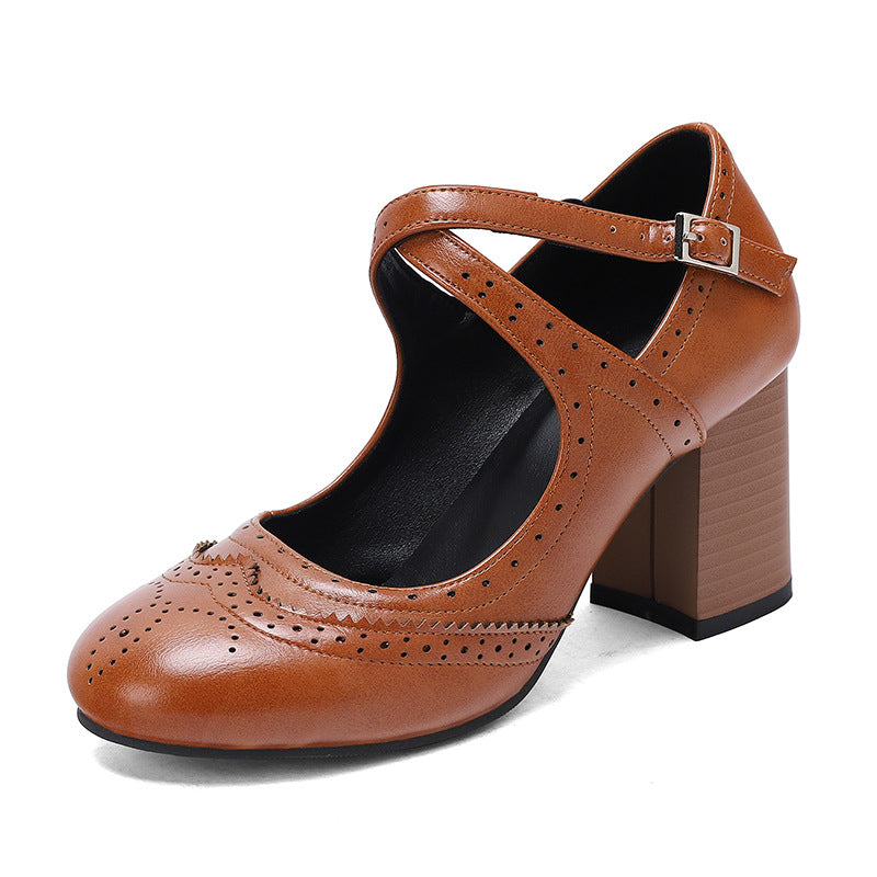 Damen-Absatzschuhe mit Kreuzriemen und Schnallenverschluss