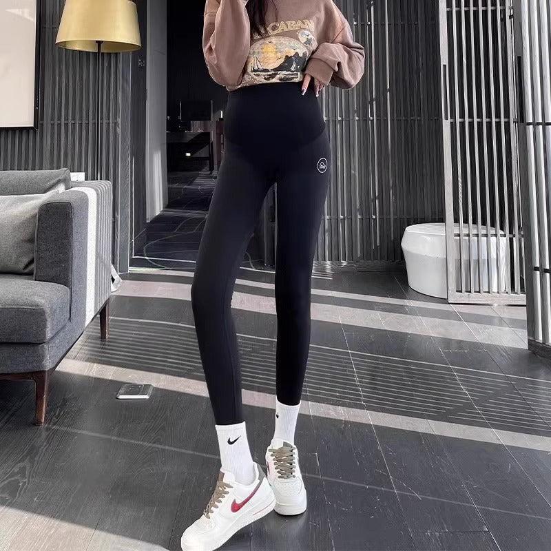 Stretchy slimming belly-support yoga pants for pregnant women