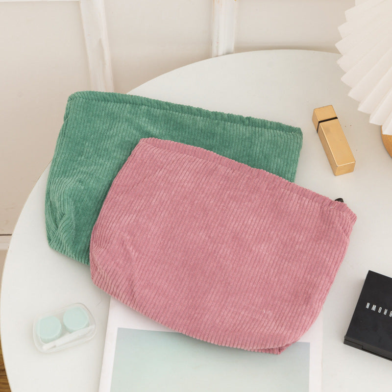 Kosmetiktasche aus Cord für Make-up und kleine Accessoires