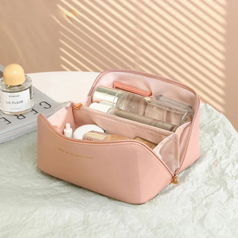 Geräumige Kosmetiktasche in Rosa für Make-up und Pflegeprodukte ...