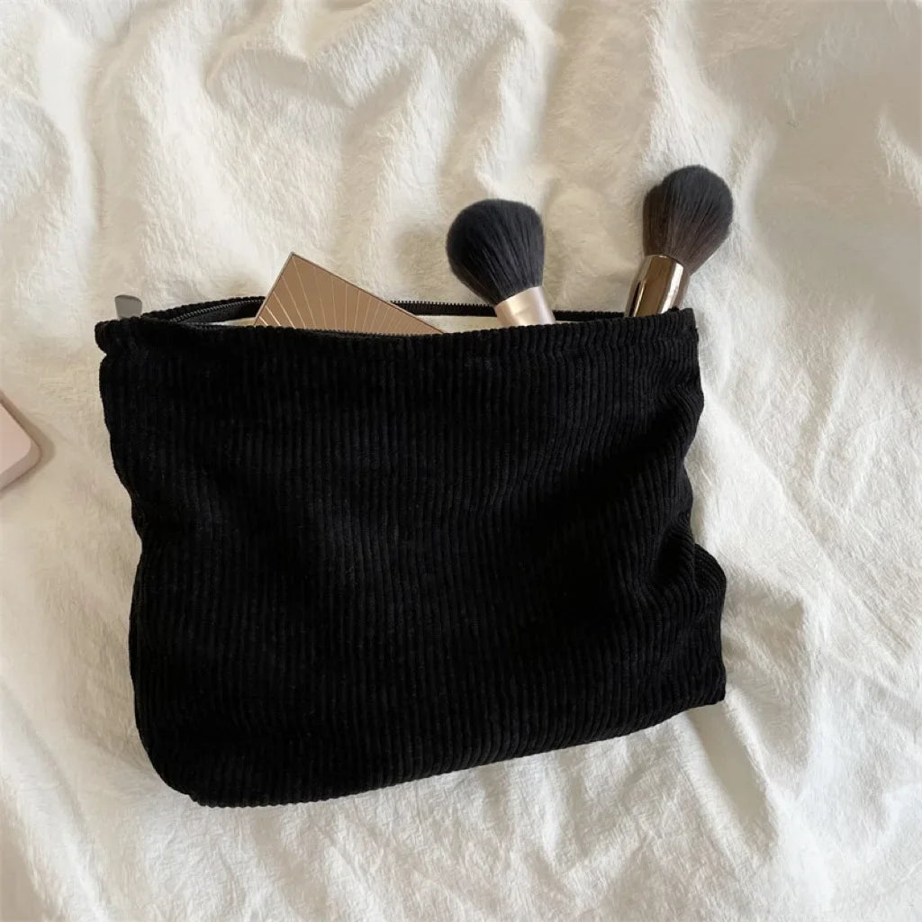 Kosmetiktasche aus Cord für Make-up und kleine Accessoires