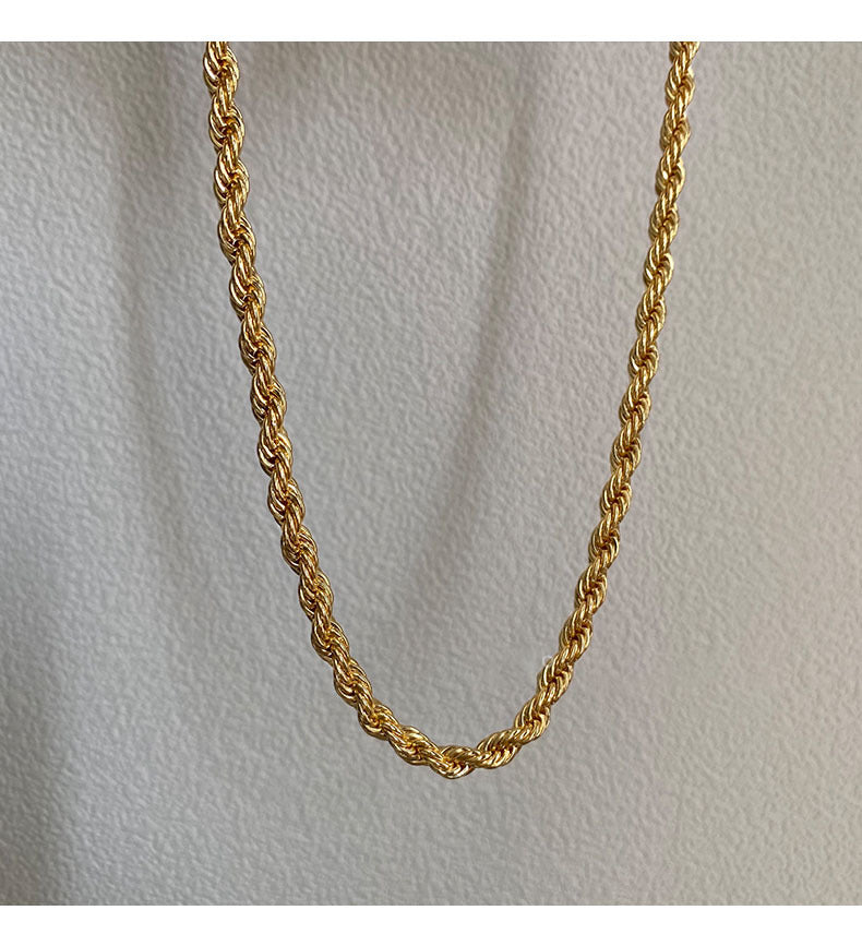 Elegant gold-colored chain necklace
