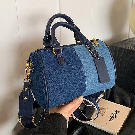 Kleine Schultertasche mit Reißverschluss und Handyfach