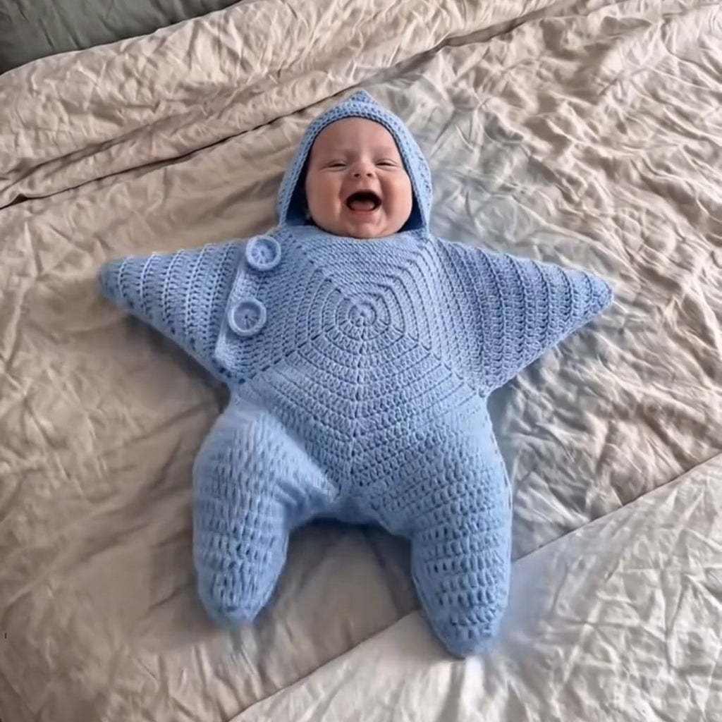 Handgefertigter Häkel-Babyschlafsack im Seestern-Design
