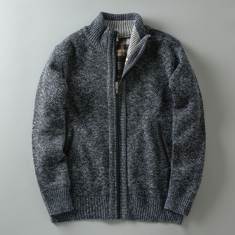 Herren-Strickjacke mit Stehkragen und Fleecefutter